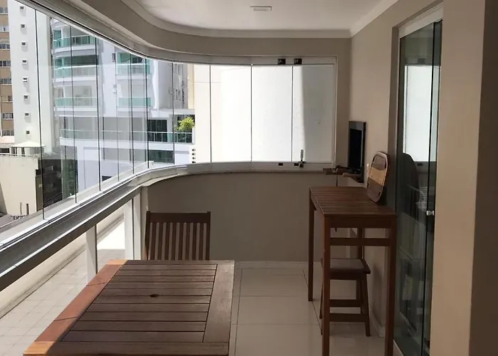 Lindo apartamento em Balneário Camboriú, 1 quadra do mar